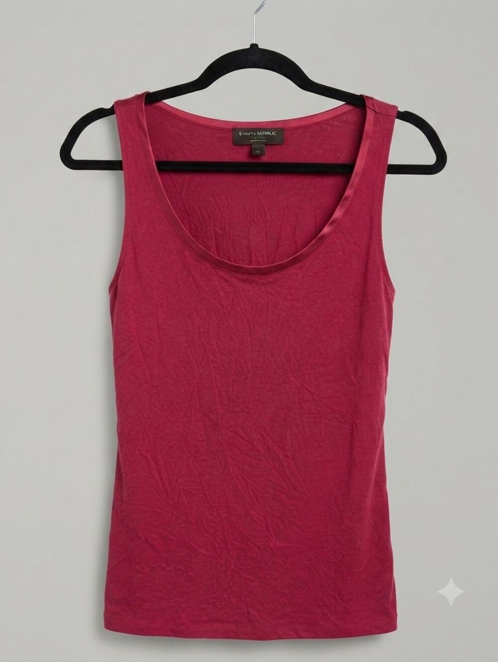Banana Republic Small Women's Sleeveless Tank Top in Berry